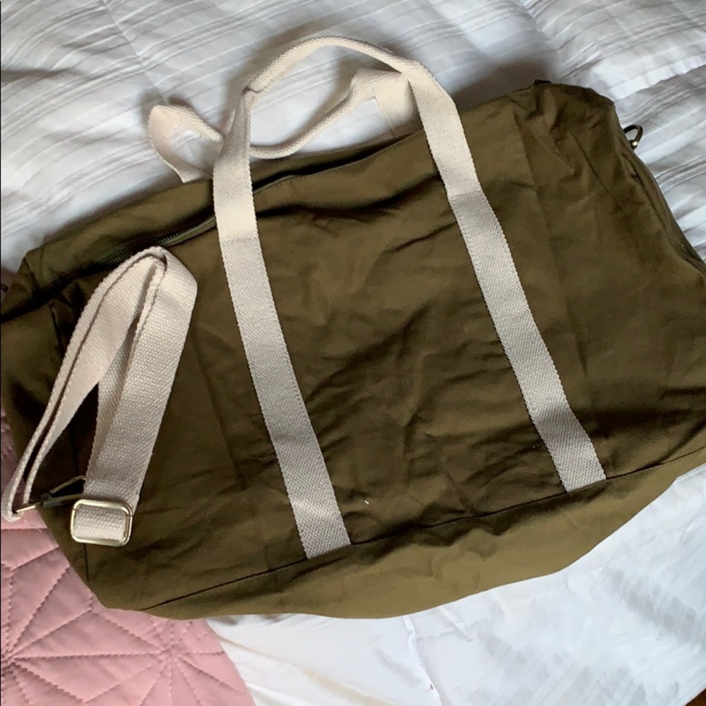 Brand new Known Supply green duffel bag